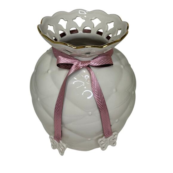 Lenox "Tied with Love" Belinda Bud Vase 7" - Picture 2 of 7